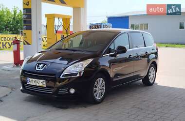 Микровэн Peugeot 5008 2010 в Житомире