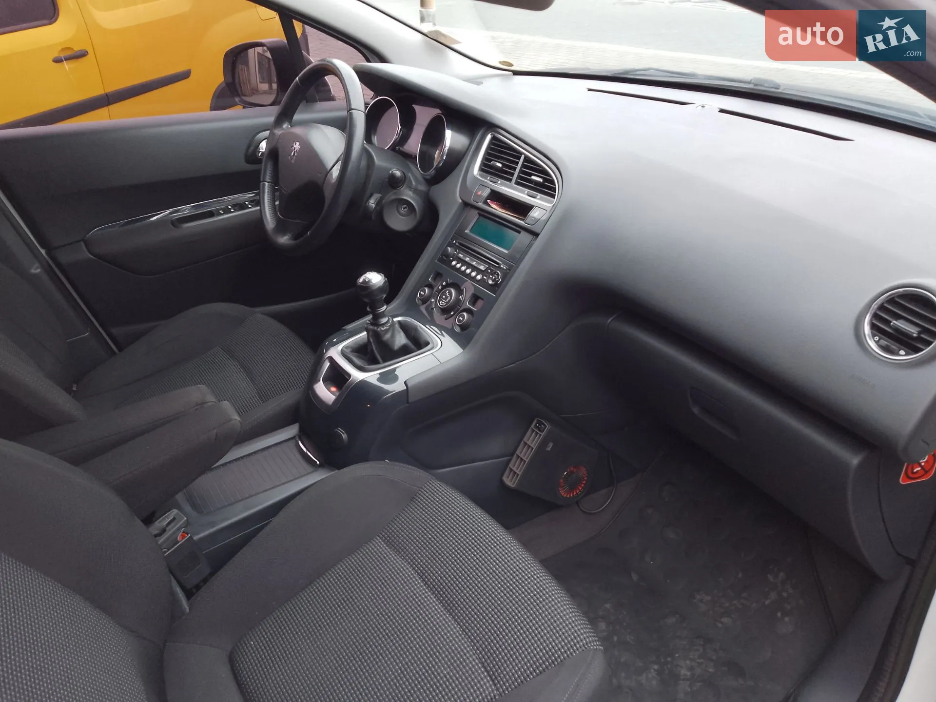 2011 Peugeot 5008 - мініатюра 21