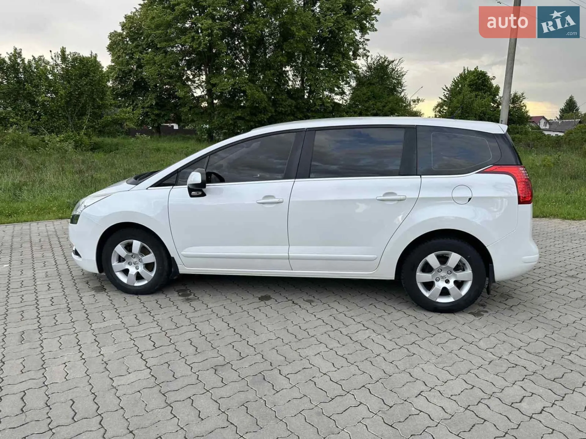 2011 Peugeot 5008 - мініатюра 31