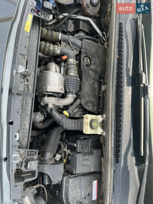 Мікровен Peugeot 5008 2016 в Львові