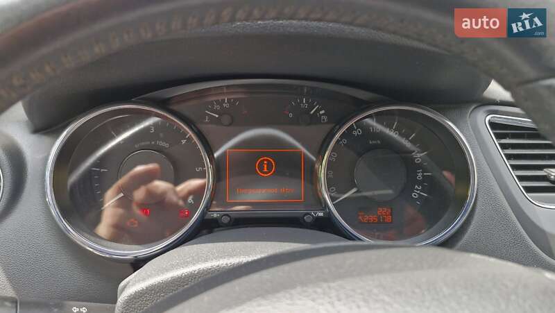 Мікровен Peugeot 5008 2011 в Луцьку