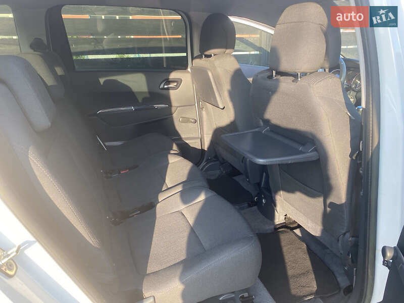 Микровэн Peugeot 5008 2013 в Калуше