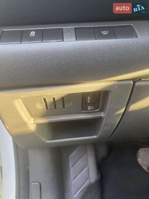 Микровэн Peugeot 5008 2013 в Калуше