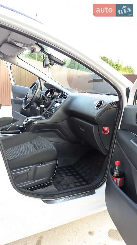 Мікровен Peugeot 5008 2010 в Львові