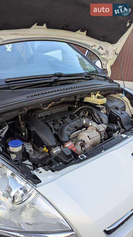 Мікровен Peugeot 5008 2010 в Львові