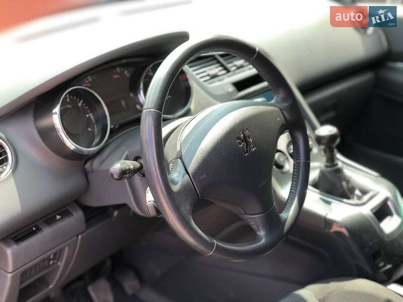 Мікровен Peugeot 5008 2011 в Ковелі