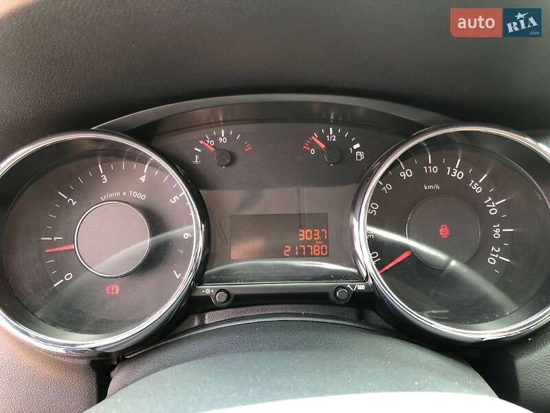 Мікровен Peugeot 5008 2011 в Ковелі