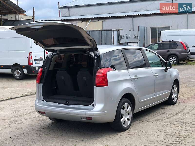 Мікровен Peugeot 5008 2011 в Ковелі