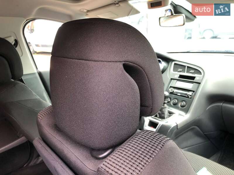 Мікровен Peugeot 5008 2011 в Ковелі