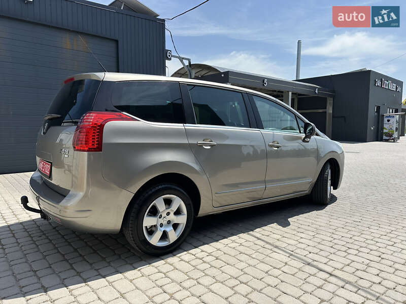 Мікровен Peugeot 5008 2012 в Львові