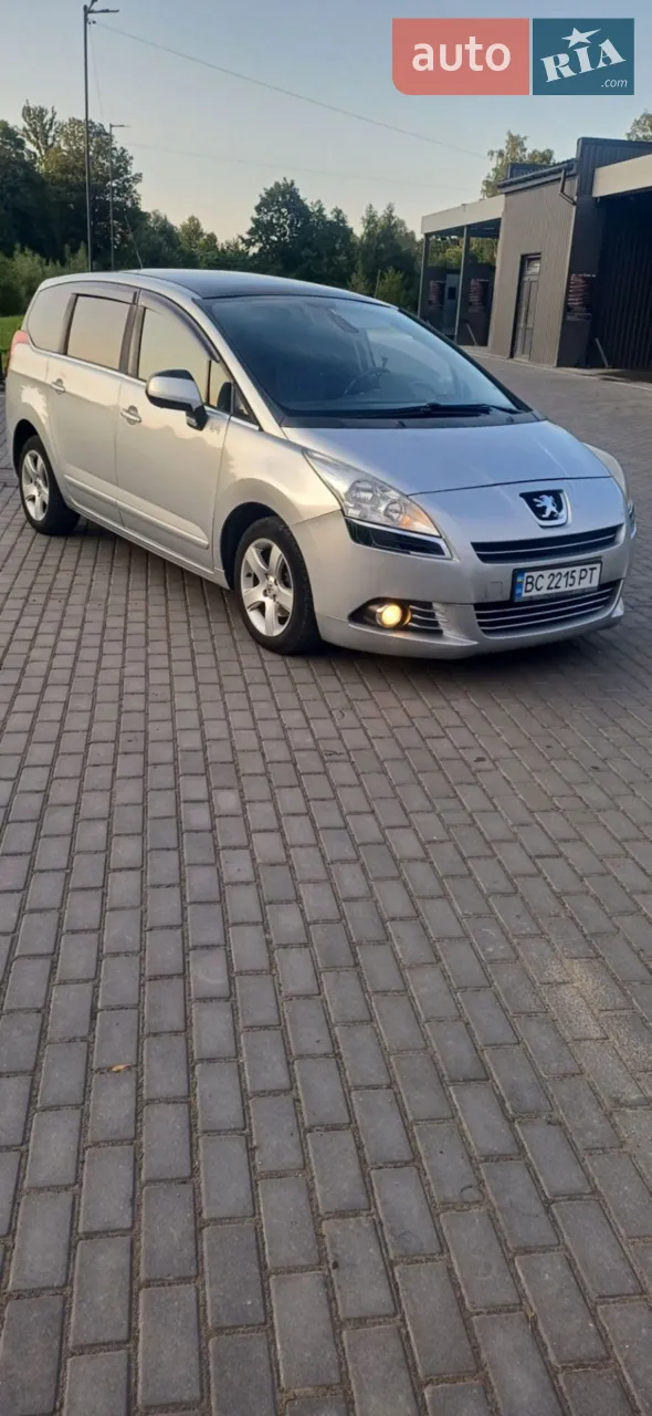 2010 Peugeot 5008 - мініатюра 2