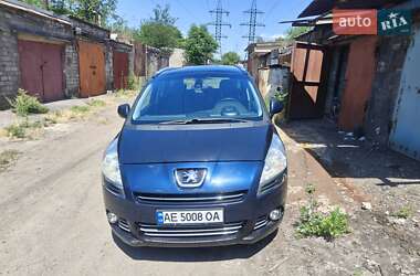 Микровэн Peugeot 5008 2011 в Запорожье