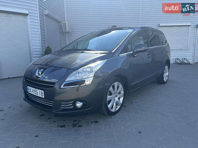 Мікровен Peugeot 5008 2011 в Дунаївцях