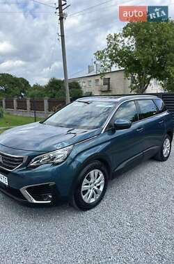 Внедорожник / Кроссовер Peugeot 5008 2018 в Львове
