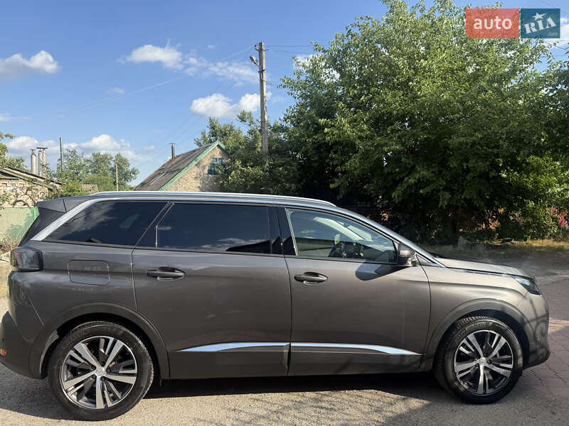 Позашляховик / Кросовер Peugeot 5008 2020 в Запоріжжі