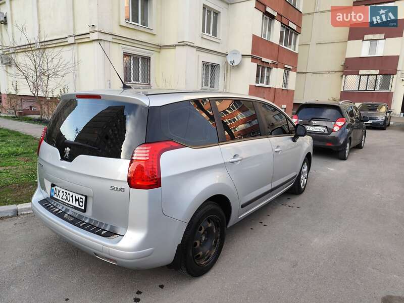 Мікровен Peugeot 5008 2011 в Харкові