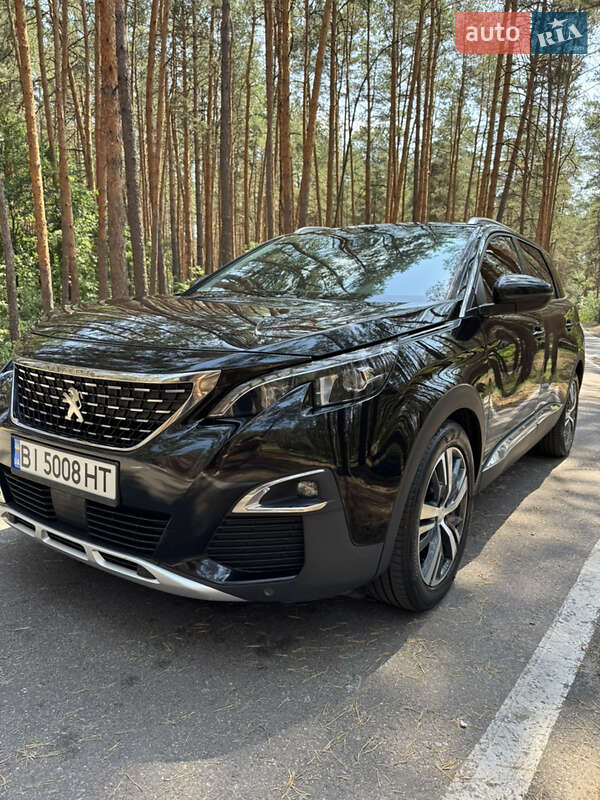 Внедорожник / Кроссовер Peugeot 5008 2017 в Полтаве