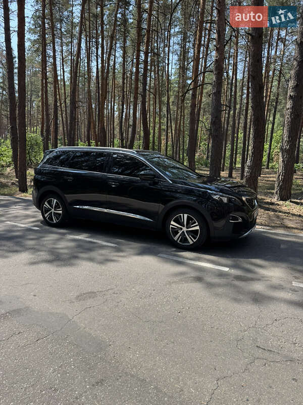 Внедорожник / Кроссовер Peugeot 5008 2017 в Полтаве