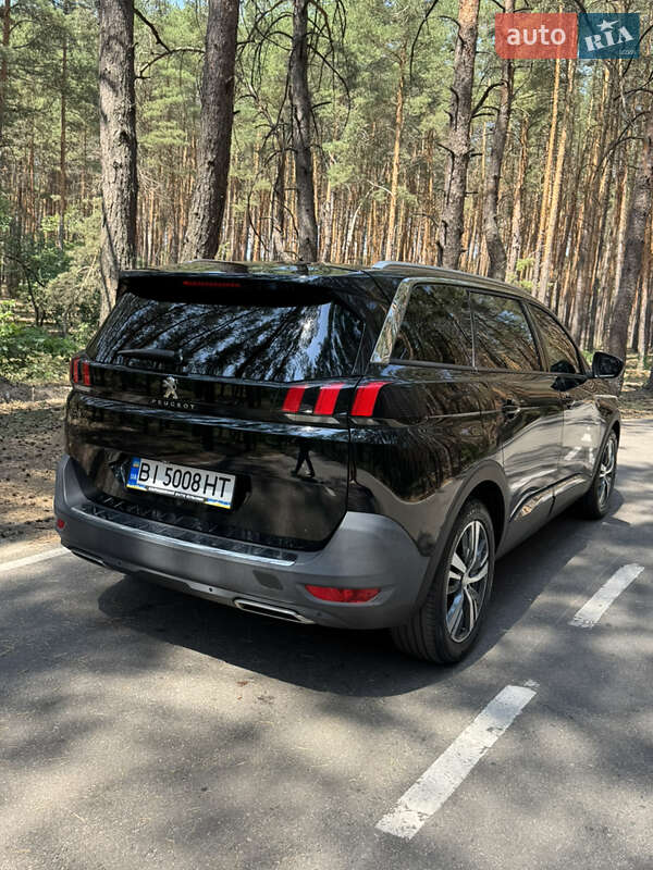 Внедорожник / Кроссовер Peugeot 5008 2017 в Полтаве