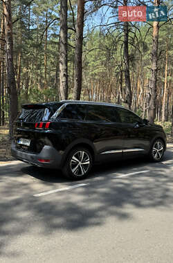 Позашляховик / Кросовер Peugeot 5008 2017 в Полтаві