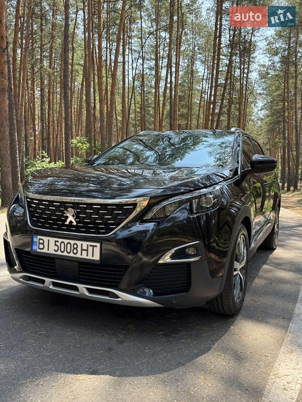 Внедорожник / Кроссовер Peugeot 5008 2017 в Полтаве