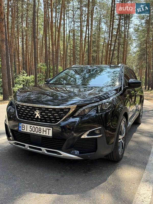 Внедорожник / Кроссовер Peugeot 5008 2017 в Полтаве