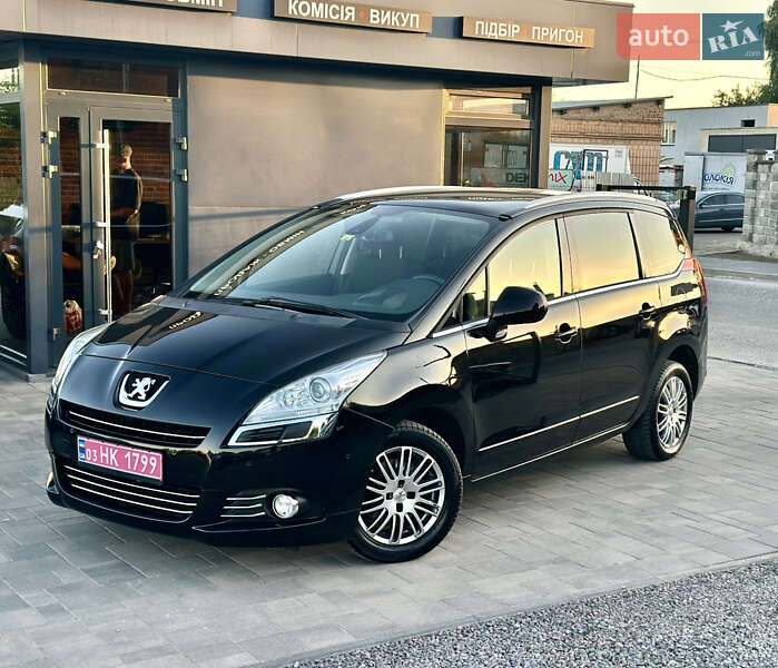 Peugeot 5008 2012