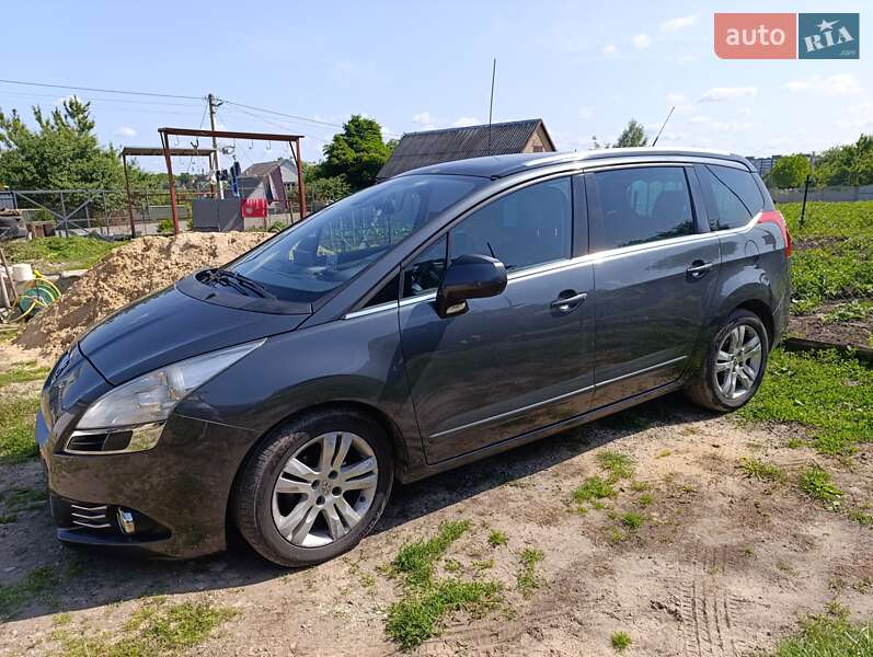 Микровэн Peugeot 5008 2010 в Луцке