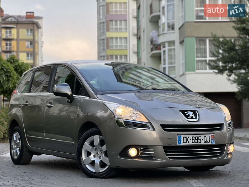 Peugeot 5008 2013