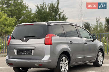 Микровэн Peugeot 5008 2016 в 