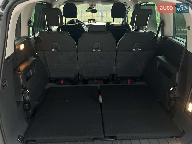 Микровэн Peugeot 5008 2016 в Дрогобыче