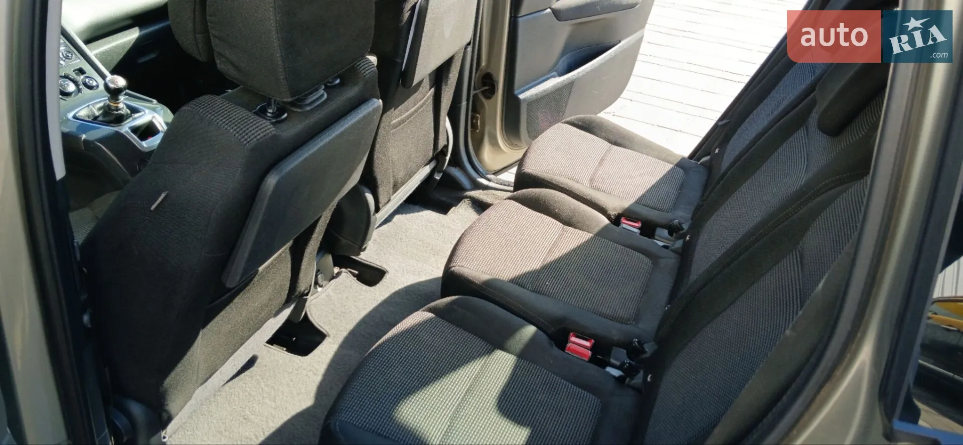 2010 Peugeot 5008 - мініатюра 38