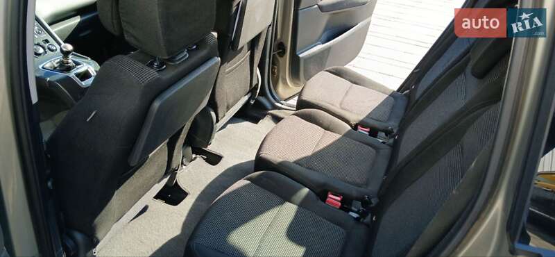Микровэн Peugeot 5008 2010 в Виннице
