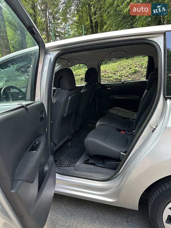 Микровэн Peugeot 5008 2011 в Тернополе