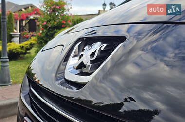 Микровэн Peugeot 5008 2012 в 