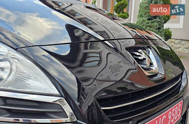 Микровэн Peugeot 5008 2012 в 