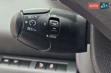 Микровэн Peugeot 5008 2012 в 