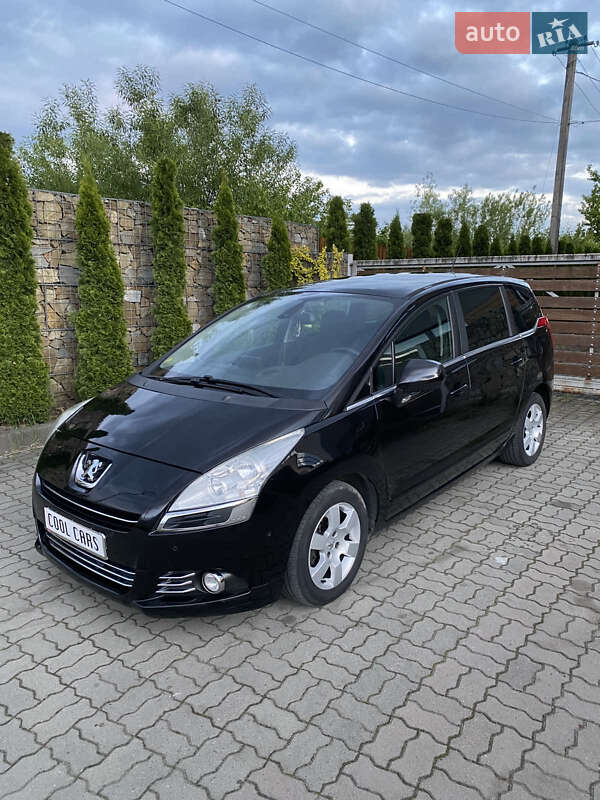 Микровэн Peugeot 5008 2013 в Стрые