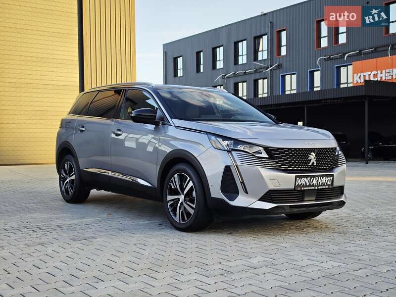 Позашляховик / Кросовер Peugeot 5008 2021 в Дубні