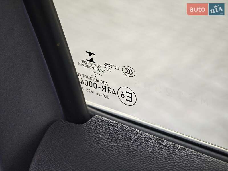 Позашляховик / Кросовер Peugeot 5008 2021 в Дубні