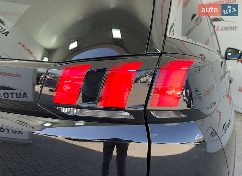 Внедорожник / Кроссовер Peugeot 5008 2019 в Львове
