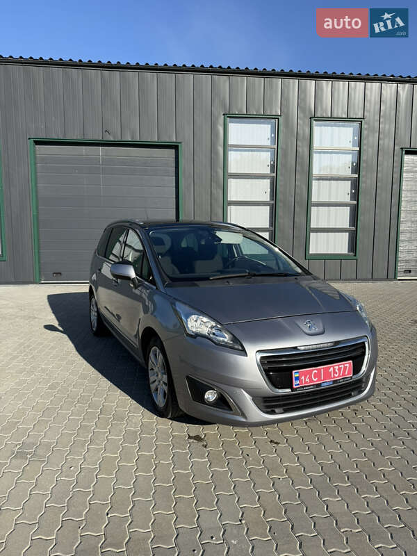 Микровэн Peugeot 5008 2014 в Калуше