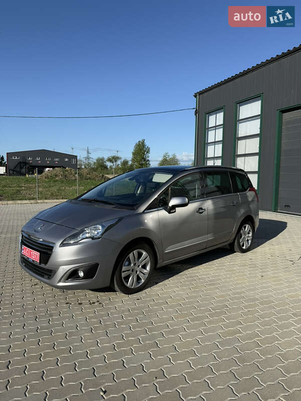 Микровэн Peugeot 5008 2014 в Калуше