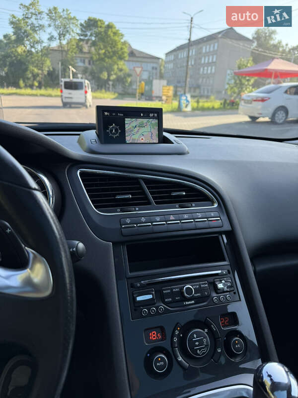 Микровэн Peugeot 5008 2014 в Калуше