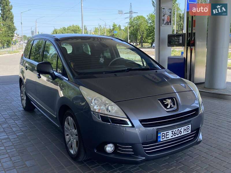 Микровэн Peugeot 5008 2011 в Николаеве