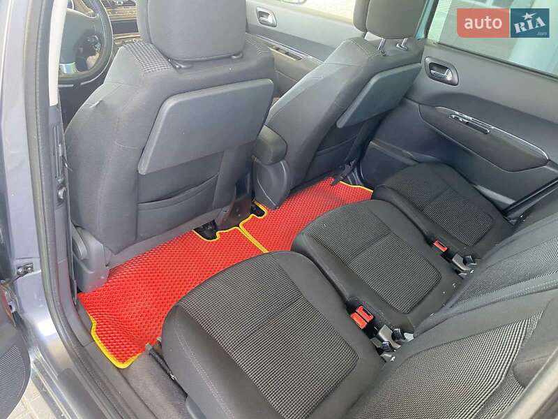 Микровэн Peugeot 5008 2011 в Николаеве
