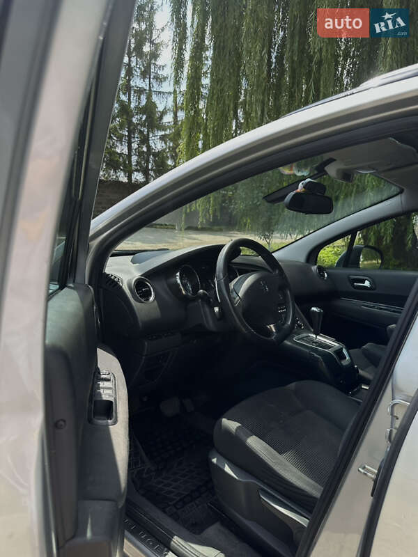 Мікровен Peugeot 5008 2012 в Заліщиках