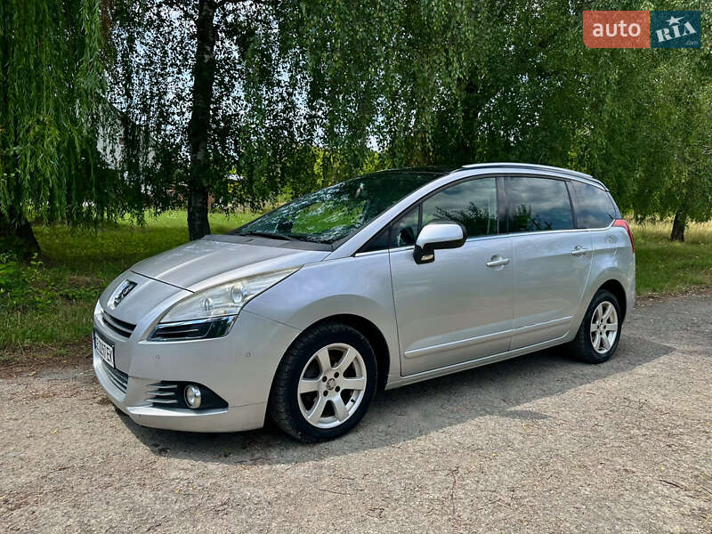 Мікровен Peugeot 5008 2012 в Заліщиках
