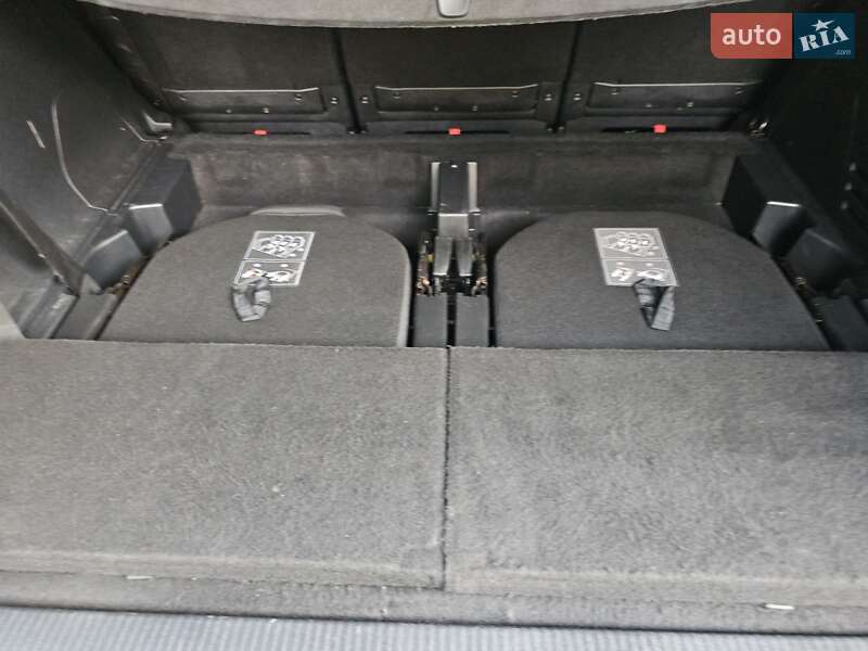 Позашляховик / Кросовер Peugeot 5008 2018 в Стрию