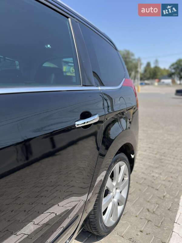 Мікровен Peugeot 5008 2010 в Чернівцях